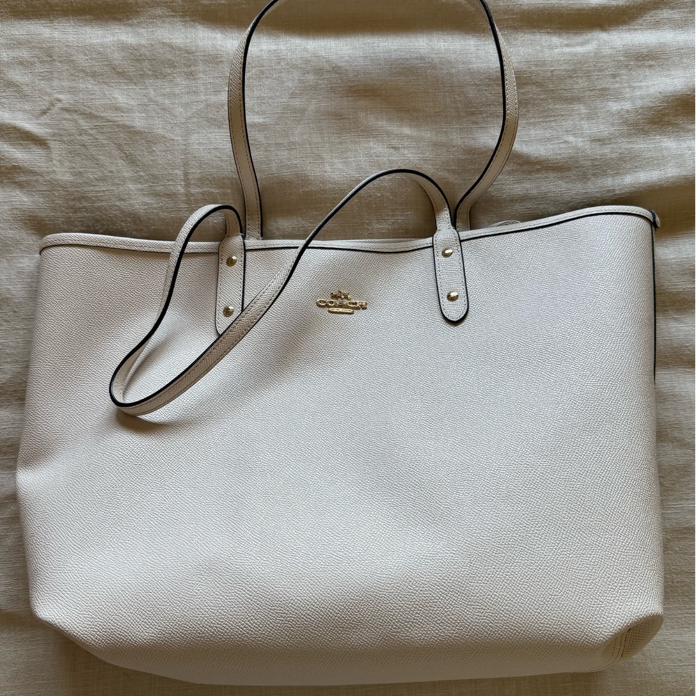 Coach tote!